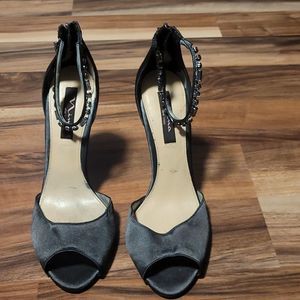 Classy black/grey pumps